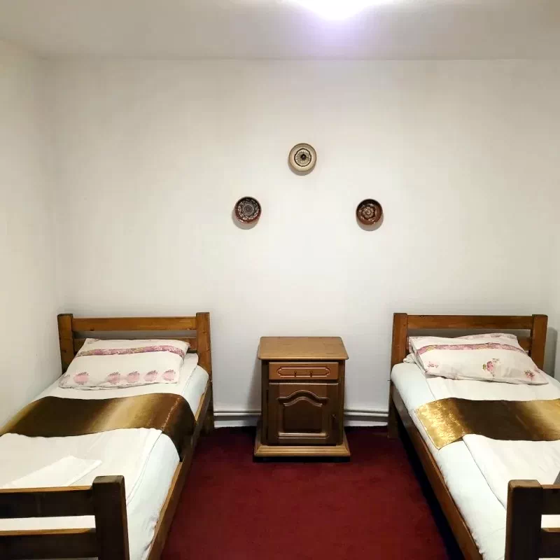 Comandău Cazare | Pensiune (K0446-81) Imaginea poate fi supusă drepturilor de autor. Se recomandă contactarea titularului drepturilor.