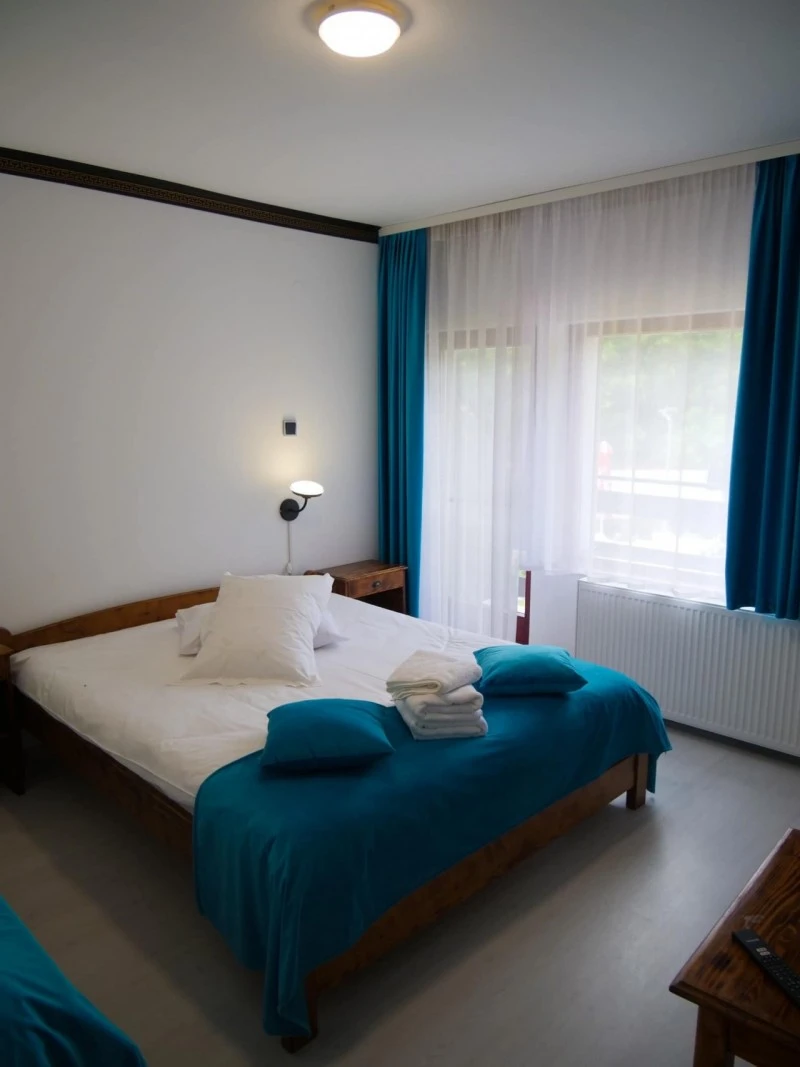 Sibiu Cazare | Pensiune (K1595-42) Imaginea poate fi supusă drepturilor de autor. Se recomandă contactarea titularului drepturilor.