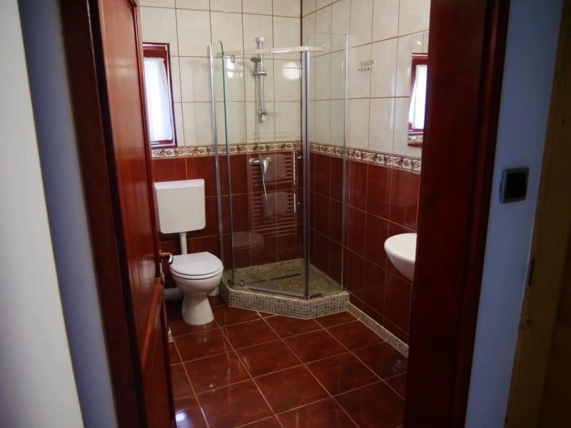 Nagyszeben Szállás | Panzió (K1595-44) A kép szerzői jogvédelem alatt állhat. Javasolt a kapcsolatfelvétel a jog tulajdonossal.