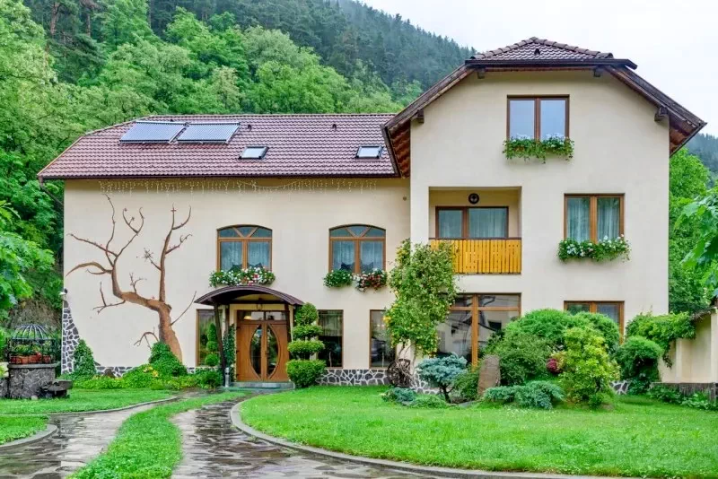 Sibiu Cazare | Pensiune (K0657-52) Imaginea poate fi supusă drepturilor de autor. Se recomandă contactarea titularului drepturilor.