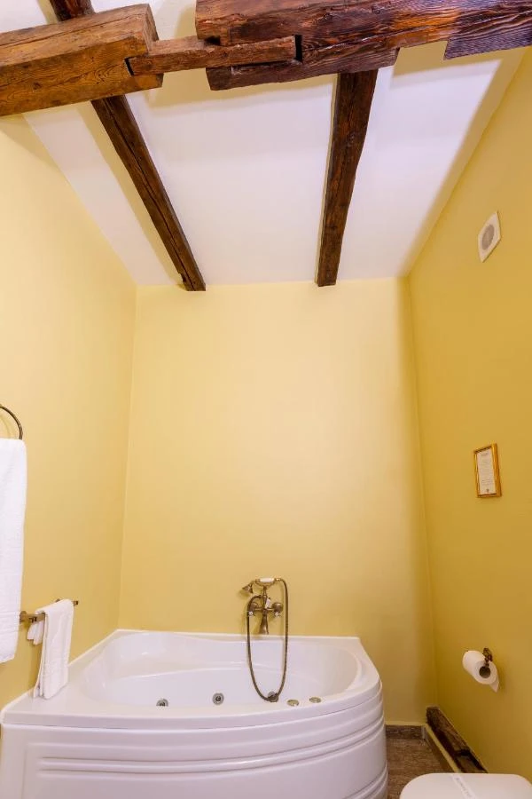 Sibiu Cazare | Hotel*** (K1561-43) Imaginea poate fi supusă drepturilor de autor. Se recomandă contactarea titularului drepturilor.