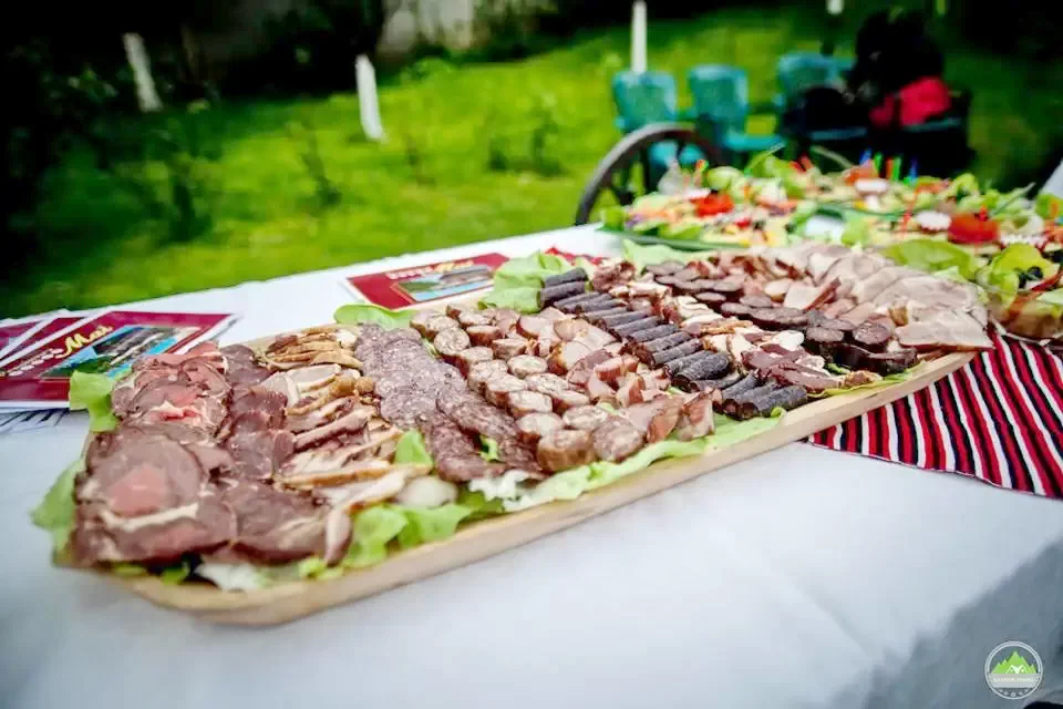 Sibiu Cazare | Pensiune (K1371-23) Imaginea poate fi supusă drepturilor de autor. Se recomandă contactarea titularului drepturilor.