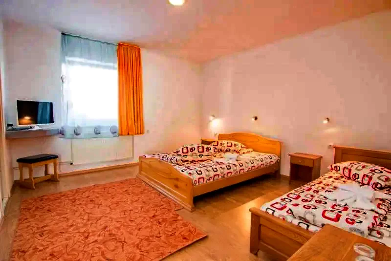 Sibiu Cazare | Motel (K0073-12) Imaginea poate fi supusă drepturilor de autor. Se recomandă contactarea titularului drepturilor.
