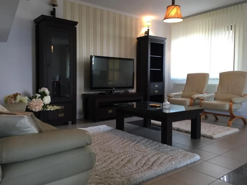 Sibiu Cazare | Cabană (K0422-9) Imaginea poate fi supusă drepturilor de autor. Se recomandă contactarea titularului drepturilor.