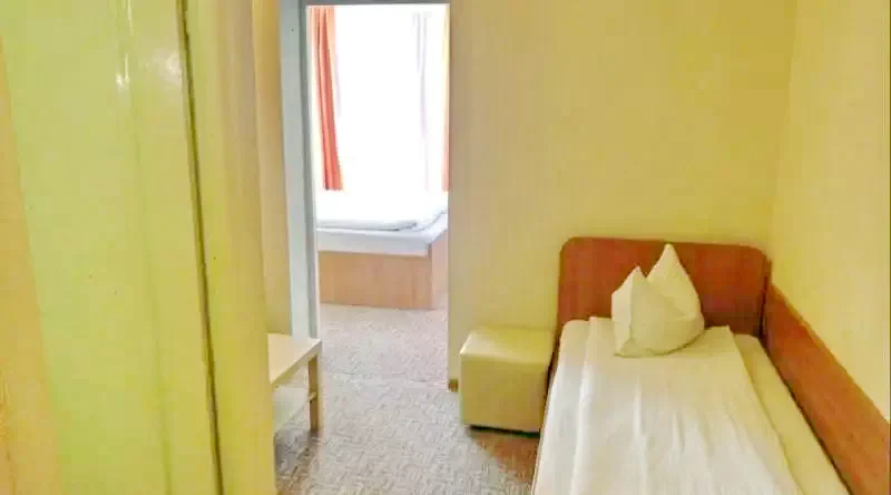 Sovata Cazare | Vilă (K0063-14) Imaginea poate fi supusă drepturilor de autor. Se recomandă contactarea titularului drepturilor.