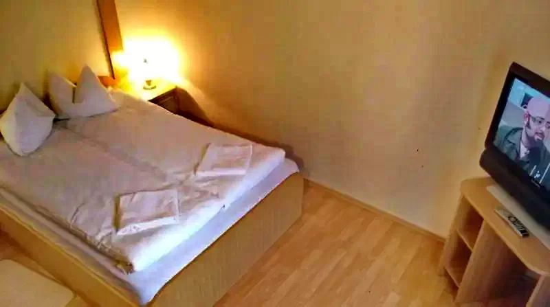 Cazare Sovata - Vila Parc*** | Szováta - Parc Villa***. Imaginea poate fi supusă drepturilor de autor. Se recomandă contactarea titularului drepturilor.