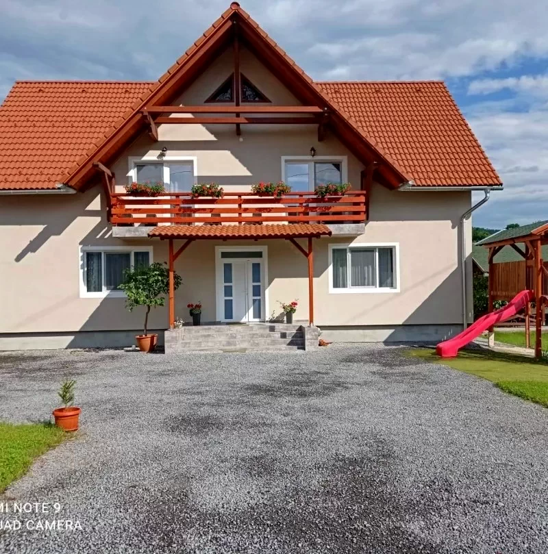 Szováta Szállás | Vendégház (K0175-24) A kép szerzői jogvédelem alatt állhat. Javasolt a kapcsolatfelvétel a jog tulajdonossal.