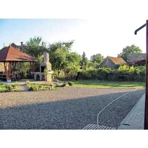 Sovata Cazare | Casă de oaspeți (K0196-18) Imaginea poate fi supusă drepturilor de autor. Se recomandă contactarea titularului drepturilor.