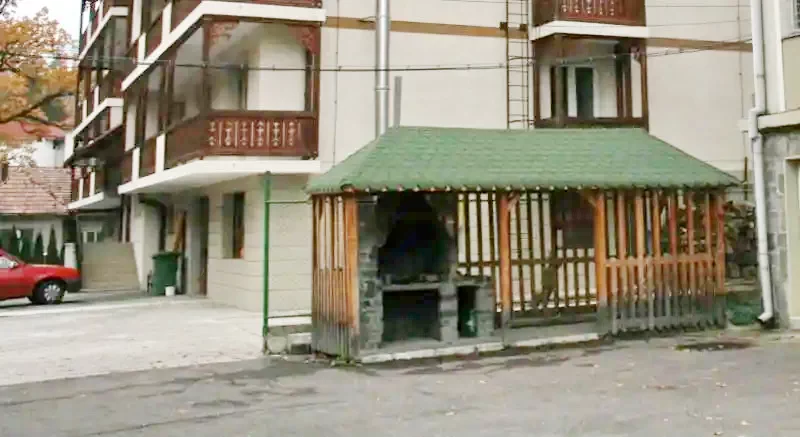 Szováta Szállás | Villa (K0268-9) A kép szerzői jogvédelem alatt állhat. Javasolt a kapcsolatfelvétel a jog tulajdonossal.