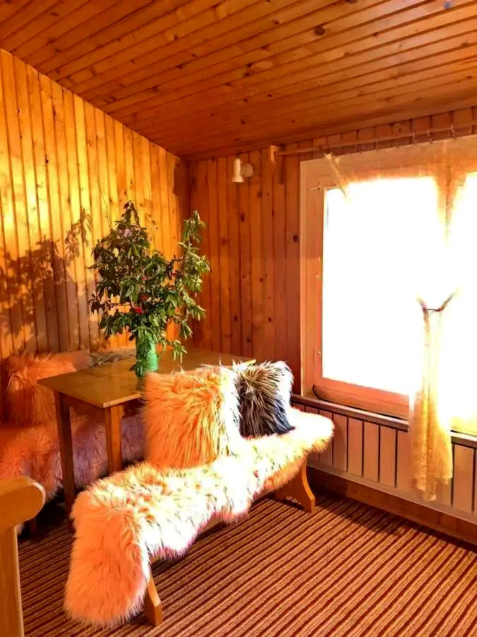 Sovata Cazare | Vilă (K0315-17) Imaginea poate fi supusă drepturilor de autor. Se recomandă contactarea titularului drepturilor.