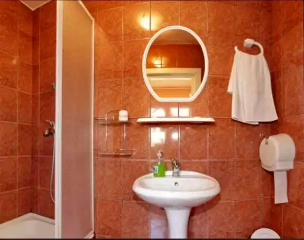 Sovata Cazare | Vilă (K0316-11) Imaginea poate fi supusă drepturilor de autor. Se recomandă contactarea titularului drepturilor.