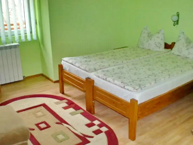 Sovata Cazare | Vilă (K0316-12) Imaginea poate fi supusă drepturilor de autor. Se recomandă contactarea titularului drepturilor.