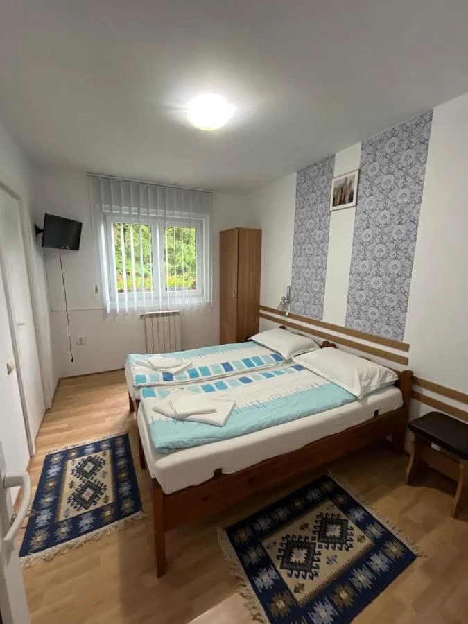 Sovata Cazare | Vilă (K0316-30) Imaginea poate fi supusă drepturilor de autor. Se recomandă contactarea titularului drepturilor.