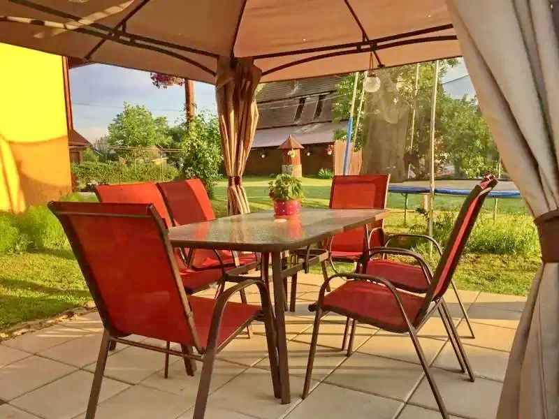 Sovata Cazare | Cabană (K0330-8) Imaginea poate fi supusă drepturilor de autor. Se recomandă contactarea titularului drepturilor.