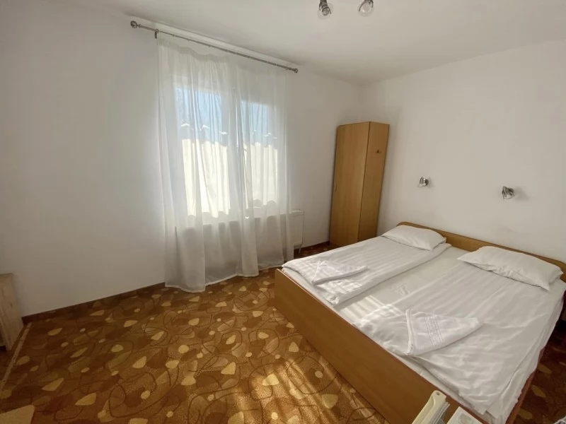 Sovata Cazare | Vilă (K0348-12) Imaginea poate fi supusă drepturilor de autor. Se recomandă contactarea titularului drepturilor.