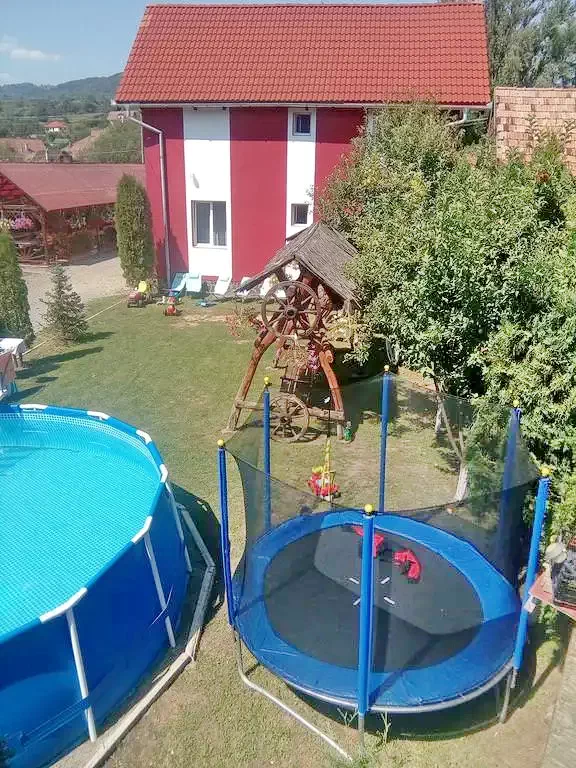 Sovata Cazare | Pensiune (K0678-8) Imaginea poate fi supusă drepturilor de autor. Se recomandă contactarea titularului drepturilor.