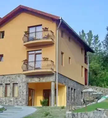 Sovata Cazare | Pensiune (K0700-5) Imaginea poate fi supusă drepturilor de autor. Se recomandă contactarea titularului drepturilor.