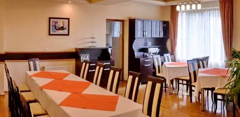 Cazare Sovata - Pensiune Káli*** | Szováta - Káli Panzió***. Imaginea poate fi supusă drepturilor de autor. Se recomandă contactarea titularului drepturilor.