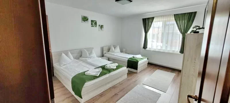 Sovata Cazare | Casă de oaspeți (K1421-10) Imaginea poate fi supusă drepturilor de autor. Se recomandă contactarea titularului drepturilor.