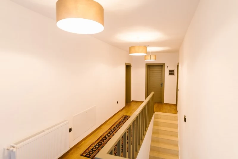 Szováta Szállás | Kulcsosház (K1480-26) A kép szerzői jogvédelem alatt állhat. Javasolt a kapcsolatfelvétel a jog tulajdonossal. Szováta Szállás | Kulcsosház (K1480-26) A kép szerzői jogvédelem alatt állhat. Javasolt a kapcsolatfelvétel a jog tulajdonossal.