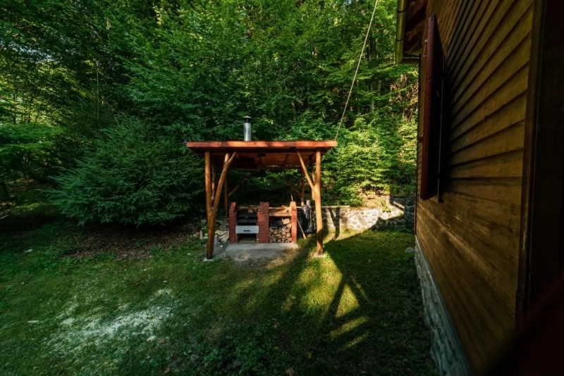 Szováta Szállás | Vendégház (K1452-25) A kép szerzői jogvédelem alatt állhat. Javasolt a kapcsolatfelvétel a jog tulajdonossal. Szováta Szállás | Vendégház (K1452-25) A kép szerzői jogvédelem alatt állhat. Javasolt a kapcsolatfelvétel a jog tulajdonossal.