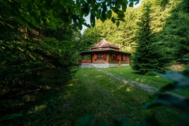 Szováta Szállás | Vendégház (K1452-26) A kép szerzői jogvédelem alatt állhat. Javasolt a kapcsolatfelvétel a jog tulajdonossal. Szováta Szállás | Vendégház (K1452-26) A kép szerzői jogvédelem alatt állhat. Javasolt a kapcsolatfelvétel a jog tulajdonossal.