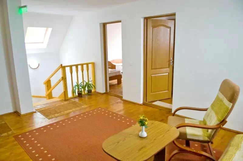 Cazare Sovata - Casa Panorama | Szováta - Panoráma Ház. Imaginea poate fi supusă drepturilor de autor. Se recomandă contactarea titularului drepturilor.