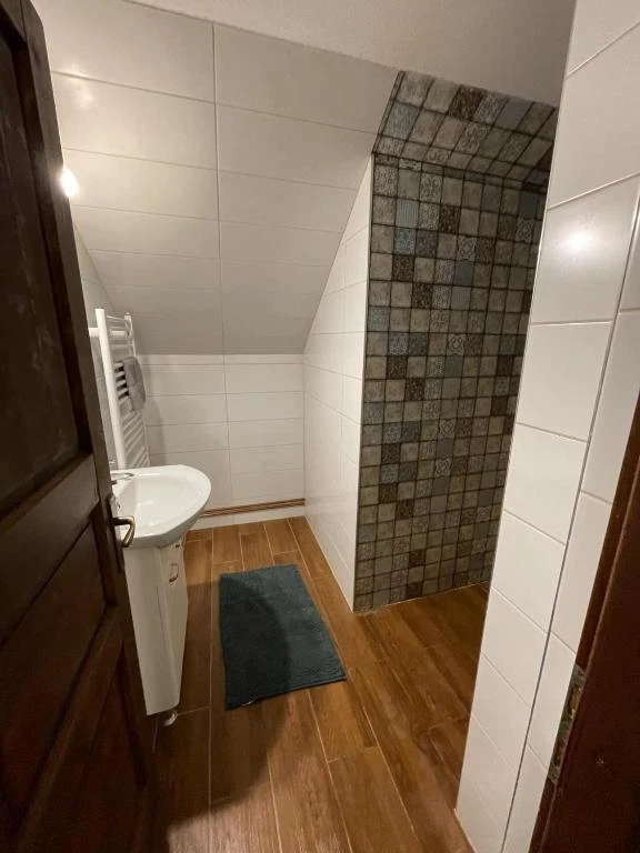 Băile Homorod Cazare | Pensiune (K1596-62) Imaginea poate fi supusă drepturilor de autor. Se recomandă contactarea titularului drepturilor.