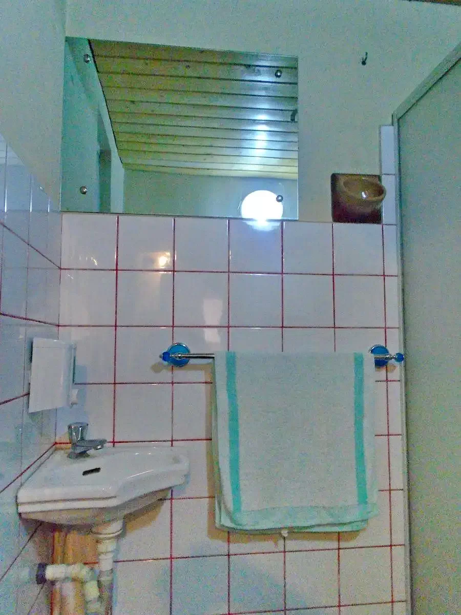 Băile Homorod Cazare | Cabană (K0037-9) Imaginea poate fi supusă drepturilor de autor. Se recomandă contactarea titularului drepturilor.