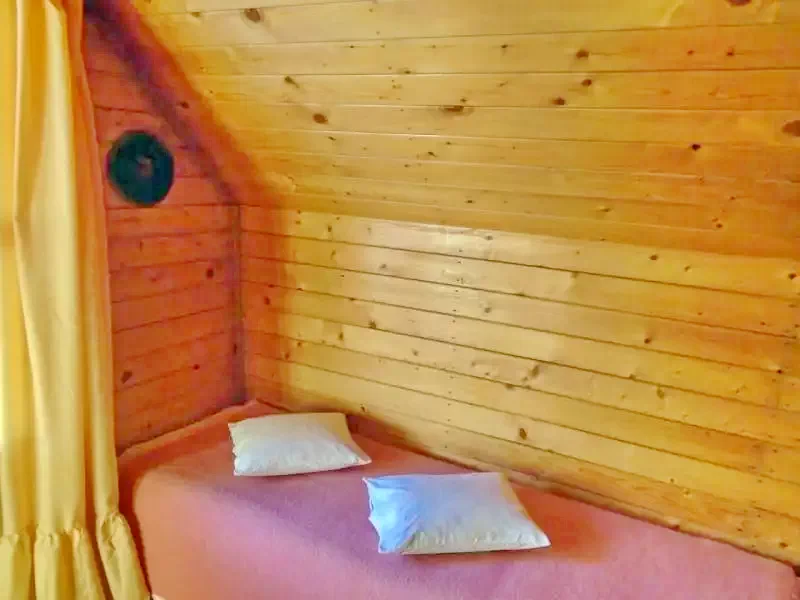 Băile Homorod Cazare | Cabană (K0037-32) Imaginea poate fi supusă drepturilor de autor. Se recomandă contactarea titularului drepturilor.