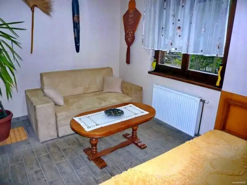 Băile Homorod Cazare | Cabană (K1178-18) Imaginea poate fi supusă drepturilor de autor. Se recomandă contactarea titularului drepturilor.