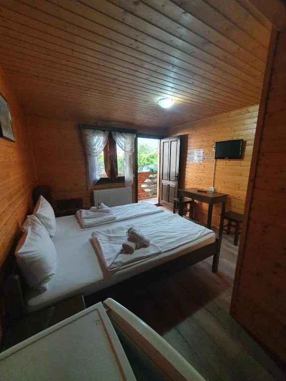 Turda Cazare | Pensiune (K1523-53) Imaginea poate fi supusă drepturilor de autor. Se recomandă contactarea titularului drepturilor.