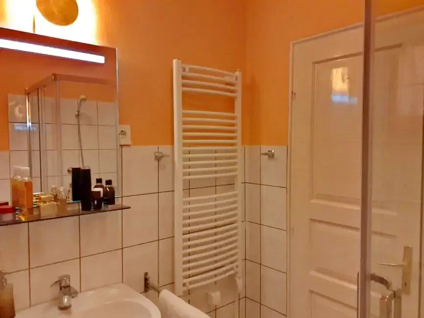 Miskolc Szállás | Apartmanház (K0666-22) A kép szerzői jogvédelem alatt állhat. Javasolt a kapcsolatfelvétel a jog tulajdonossal.