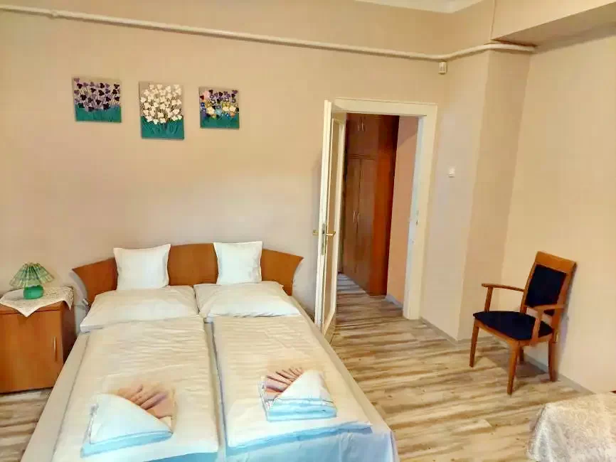 Miskolc Szállás | Apartmanház (K0666-41) A kép szerzői jogvédelem alatt állhat. Javasolt a kapcsolatfelvétel a jog tulajdonossal.