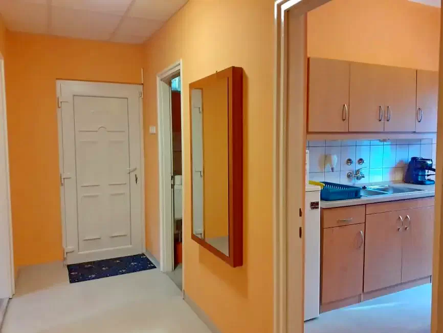 Miskolc Szállás | Apartmanház (K0666-45) A kép szerzői jogvédelem alatt állhat. Javasolt a kapcsolatfelvétel a jog tulajdonossal.