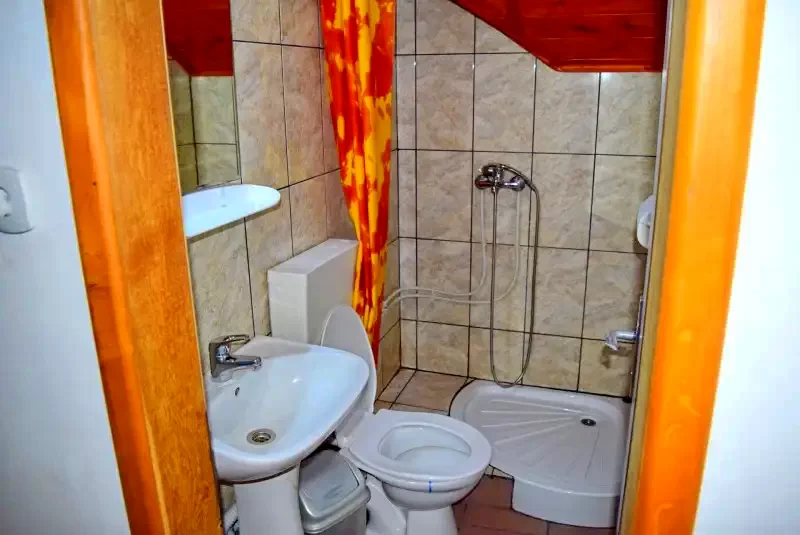 Valea Drăganului Cazare | Cabană (K0769-8) Imaginea poate fi supusă drepturilor de autor. Se recomandă contactarea titularului drepturilor. Valea Drăganului Cazare | Cabană (K0769-8) Imaginea poate fi supusă drepturilor de autor. Se recomandă contactarea titularului drepturilor.