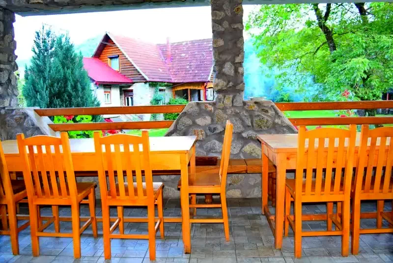 Valea Drăganului Cazare | Cabană (K0769-17) Imaginea poate fi supusă drepturilor de autor. Se recomandă contactarea titularului drepturilor. Valea Drăganului Cazare | Cabană (K0769-17) Imaginea poate fi supusă drepturilor de autor. Se recomandă contactarea titularului drepturilor.