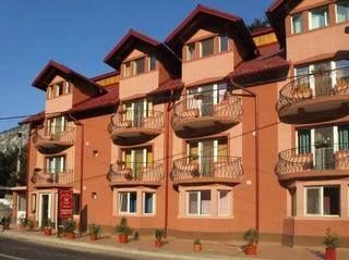 Băile Herculane Cazare | Pensiune (K0544-2) Imaginea poate fi supusă drepturilor de autor. Se recomandă contactarea titularului drepturilor.