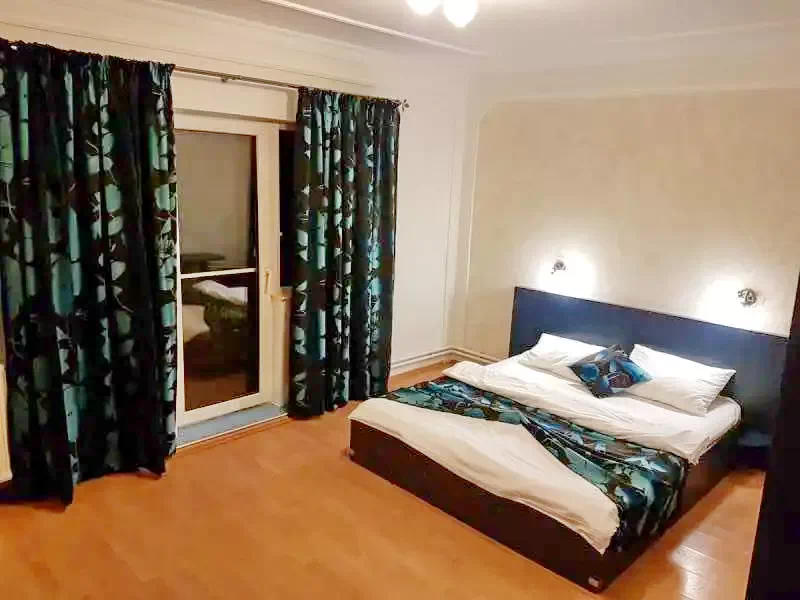 Băile Herculane Cazare | Pensiune (K0544-9) Imaginea poate fi supusă drepturilor de autor. Se recomandă contactarea titularului drepturilor.