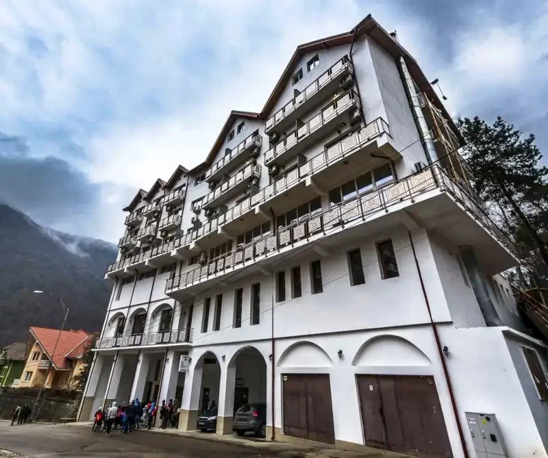 Băile Herculane Cazare | Hotel*** (K0870-30) Imaginea poate fi supusă drepturilor de autor. Se recomandă contactarea titularului drepturilor.