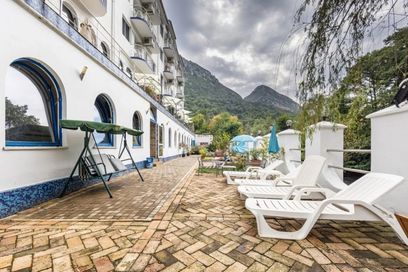 Băile Herculane Cazare | Hotel*** (K0871-2) Imaginea poate fi supusă drepturilor de autor. Se recomandă contactarea titularului drepturilor. Băile Herculane Cazare | Hotel*** (K0871-2) Imaginea poate fi supusă drepturilor de autor. Se recomandă contactarea titularului drepturilor.