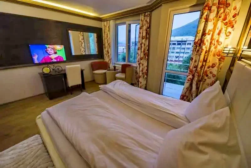 Szállás Băile Herculane - Hotel Golden Spirit*** | Herkulesfürdő - Golden Spirit Hotel***. A kép szerzői jogvédelem alatt állhat. Javasolt a kapcsolatfelvétel a jog tulajdonossal.