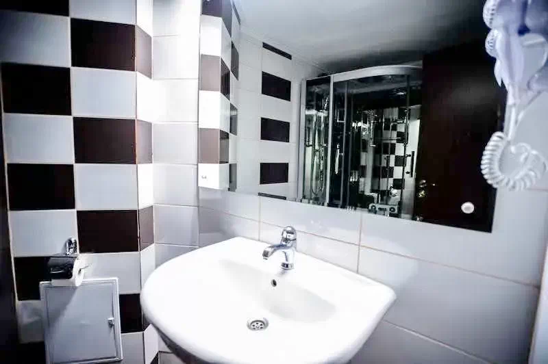 Herkulesfürdő Szállás | Hotel**** (K0873-13) A kép szerzői jogvédelem alatt állhat. Javasolt a kapcsolatfelvétel a jog tulajdonossal.