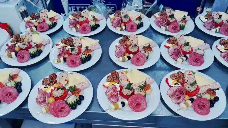 Băile Herculane Cazare | Hotel*** (K0876-13) Imaginea poate fi supusă drepturilor de autor. Se recomandă contactarea titularului drepturilor. Băile Herculane Cazare | Hotel*** (K0876-13) Imaginea poate fi supusă drepturilor de autor. Se recomandă contactarea titularului drepturilor.