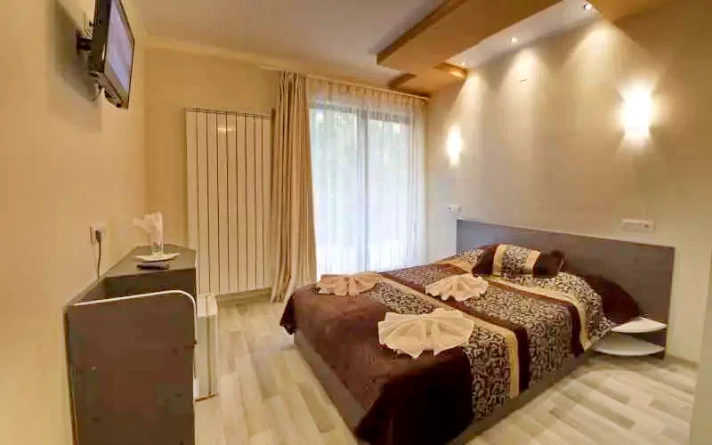 Băile Herculane Cazare | Hotel*** (K0876-29) Imaginea poate fi supusă drepturilor de autor. Se recomandă contactarea titularului drepturilor. Băile Herculane Cazare | Hotel*** (K0876-29) Imaginea poate fi supusă drepturilor de autor. Se recomandă contactarea titularului drepturilor.