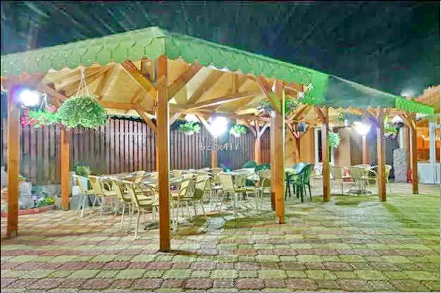 Băile Herculane Cazare | Pensiune (K0890-37) Imaginea poate fi supusă drepturilor de autor. Se recomandă contactarea titularului drepturilor.