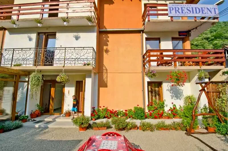 Băile Herculane Cazare | Pensiune (K0894-6) Imaginea poate fi supusă drepturilor de autor. Se recomandă contactarea titularului drepturilor. Băile Herculane Cazare | Pensiune (K0894-6) Imaginea poate fi supusă drepturilor de autor. Se recomandă contactarea titularului drepturilor.