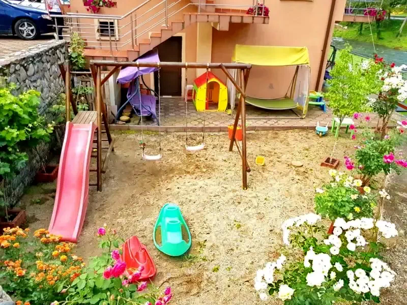 Băile Herculane Cazare | Pensiune (K1397-29) Imaginea poate fi supusă drepturilor de autor. Se recomandă contactarea titularului drepturilor.