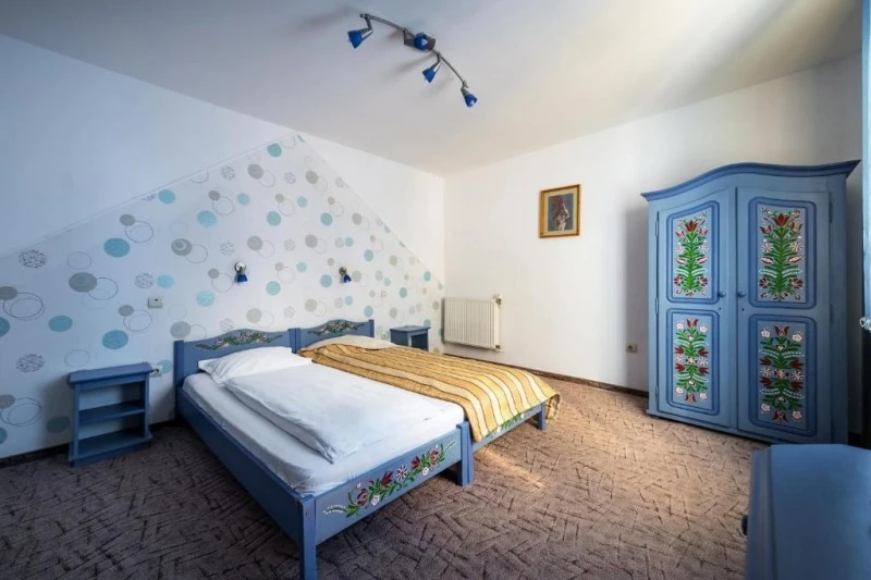 Sepsiszentgyörgy Szállás | Hotel*** (K1569-32) A kép szerzői jogvédelem alatt állhat. Javasolt a kapcsolatfelvétel a jog tulajdonossal.