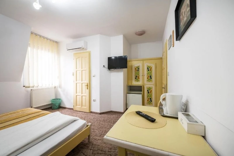 Sfântu Gheorghe Cazare | Hotel*** (K1569-37) Imaginea poate fi supusă drepturilor de autor. Se recomandă contactarea titularului drepturilor.